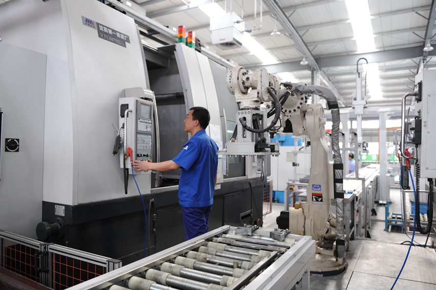 長春新區(qū) 以先進裝備制造產(chǎn)業(yè)集聚與互聯(lián)網(wǎng)技術(shù)融合 積蓄高質(zhì)量發(fā)展新勢能